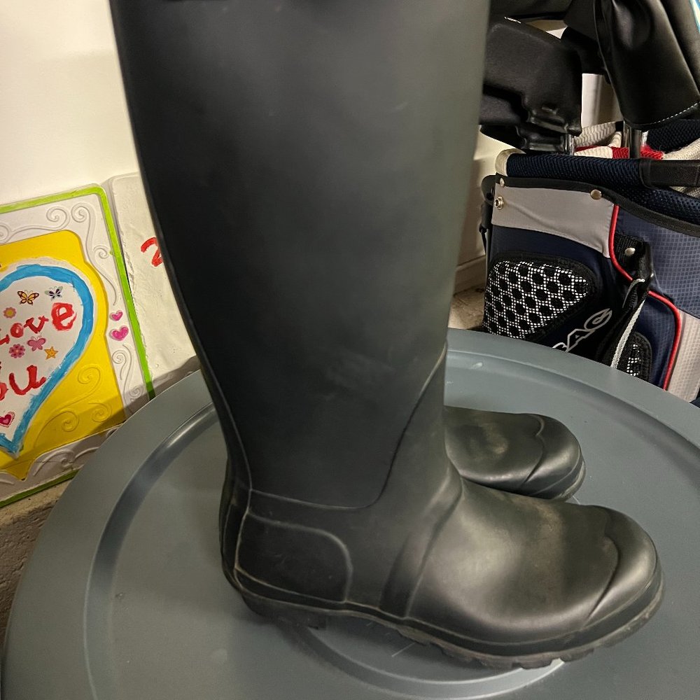 Hunter Women's Original Tall Rainboots Size 8 in Black - Picture 3 of 9